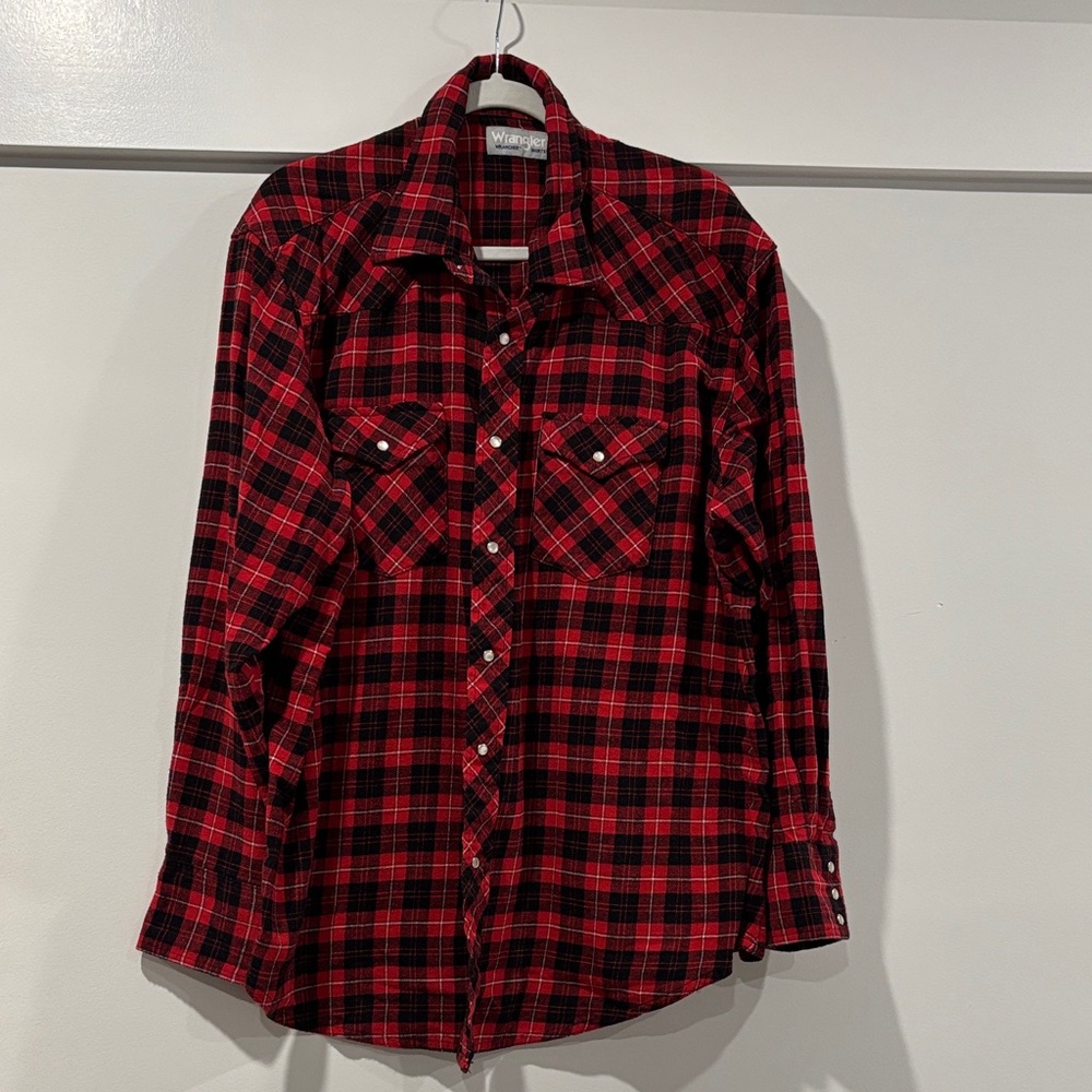 Wrangler Red and Black Plaid Casual Shirt